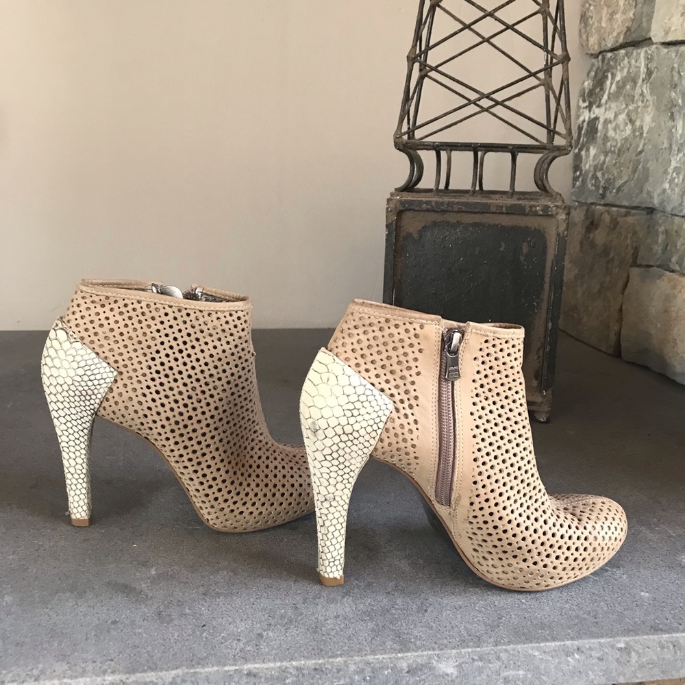 Booties - Picture 4 of 6